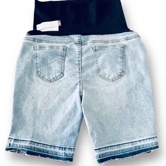 New Time And Tru Maternity Comfort Stretch Denim Raw Hem Bermuda Jean Shorts - Picture 3 of 5